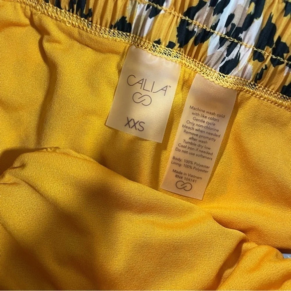 New Calia High Rise Petal Hem Shorts Lined XXS Animal Glowing Umber - Picture 4 of 6